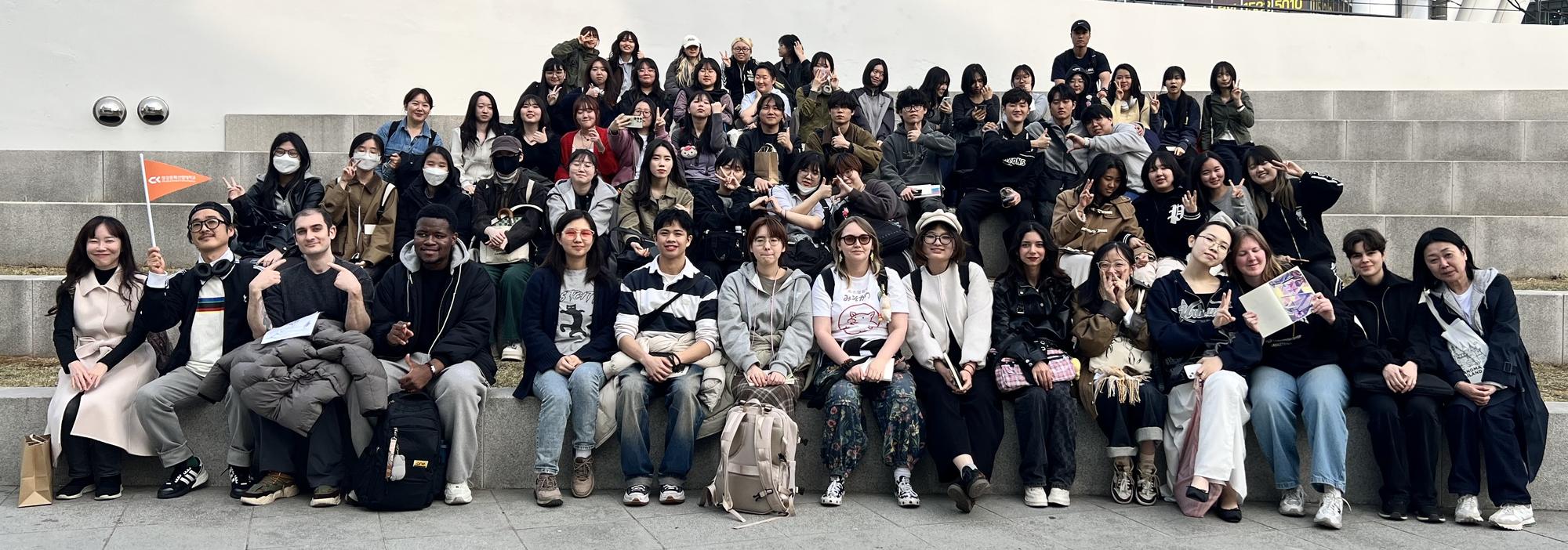 국내외 재학생들이 함께한 단체 사진